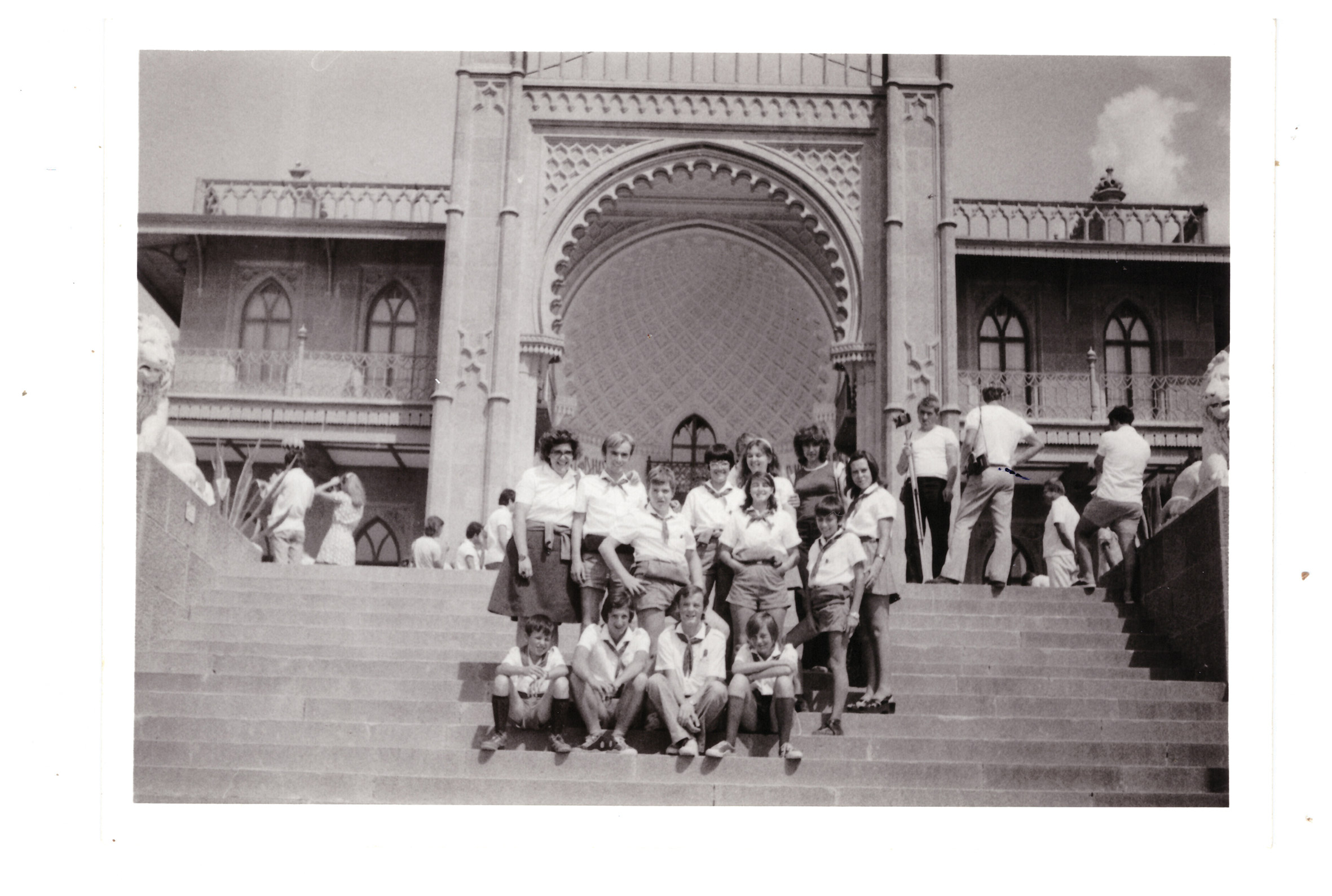 1975 Mosca delegaz italiana Pionieri con Cristina e Claudio
